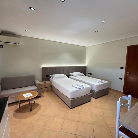 Garden Villa Apartments Saranda Extérieur photo