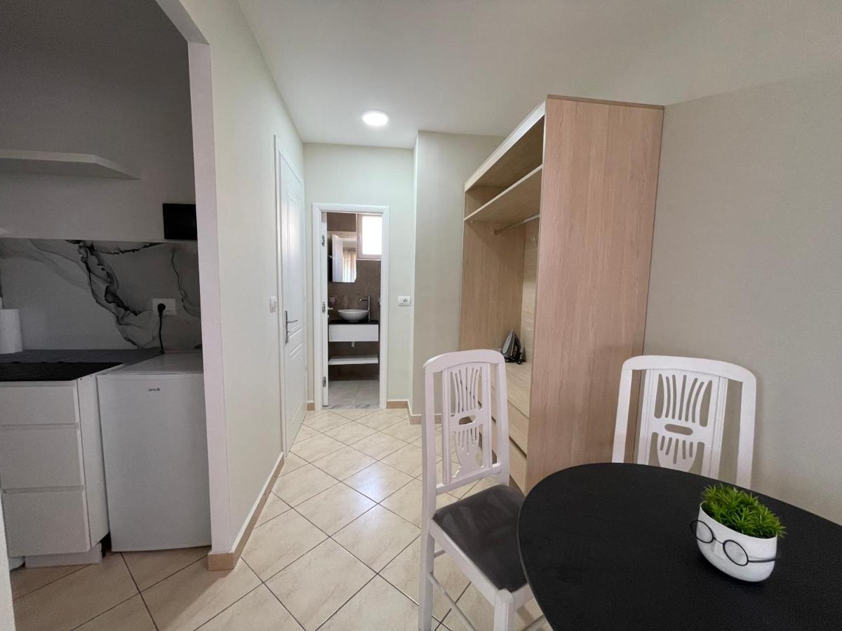 Garden Villa Apartments Saranda Extérieur photo